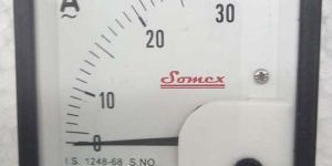 Digital AMP Meter
