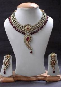 Kundan Necklace Set