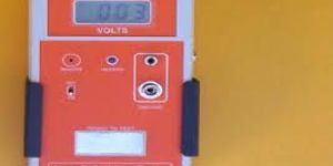 Human Body Voltage Checker