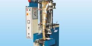 Automatic Form Fill and Seal Machine