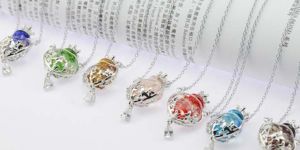Artificial Pendants