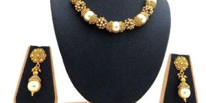 NS-11 Necklace Set