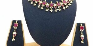 NS-5 Necklace Set