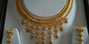 Gold Necklace Set 1