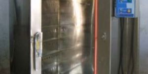 Laboratory Oven Tripple Wall