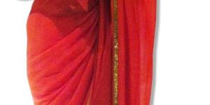 SONAM KAPOOR RED SIZZLING SARI