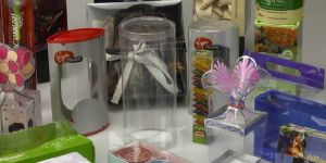 CLEAR PLASTIC FOLDING BOXES