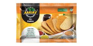 Mini Khakhra Methi Thepla