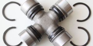 Universal Joint Cross