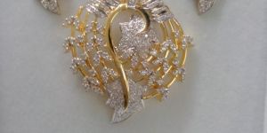 Diamond Gold Pendant Set