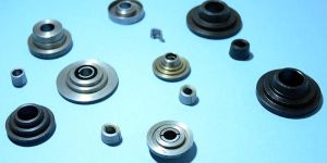 Valve Cup with Collets