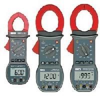 Digital Clamp Meter