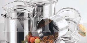 Wire Handle Stock Pots.