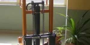 Hydraulic Manual Stacker