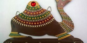 CAMEL SHAPE KEY HOLDER