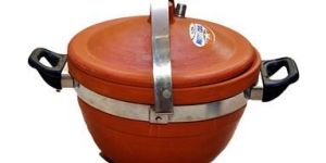 Clay Cooker