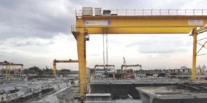 SEMI-GANTRY CRANE
