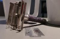 Double Edge Shaving Blade