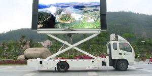Hydraulic Mobile LED Display Van