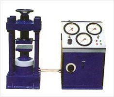 Compression Testing Machine 2000 KN (Electrically Operated)