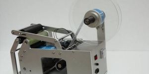 Semi Sticker Labelling Machine for Round Bottles