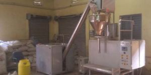 Semi Automatic  Filling Machine for Powder.
