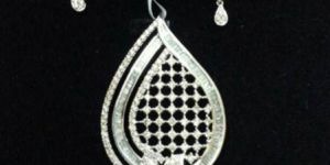 Diamond Pendant Set