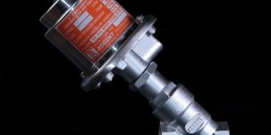 ANGLE TYPE CONTROL VALVE