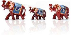 Wooden Elephant Set