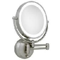 Magnifying Mirror