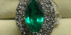 Stylish Gold Bridal Rings