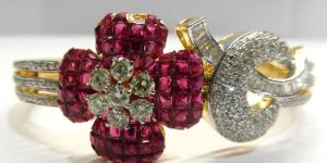 Stylish Ladies Diamond Bracelet