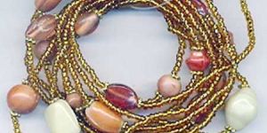BR 1029 Glass Beads and Elastic Used