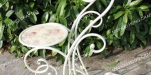 Decorative Flower Pot Stand with Beautiful Curves