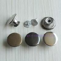 Rivet Button