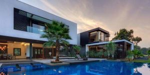 Farmhouse Construction