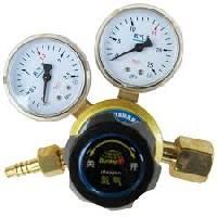 Oxygen Regulator