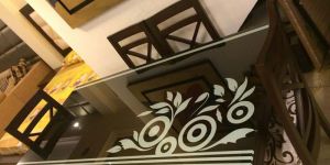 Lacquered Glass Table Top