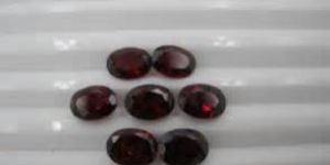 Garnet Semi Precious Stones