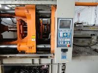 Plastic Molding Machine