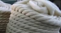 Semi Worsted Wool Yarn