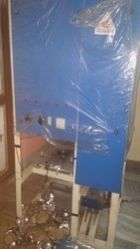 Semi Automatic Single Die Dona Making Machine
