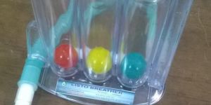 THREE BALL INCENTIVE SPIROMETER
