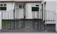 Collapsible Gates
