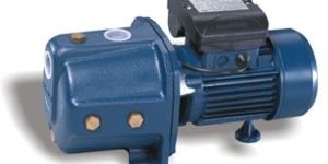 Self-priming shallow-well jet pumps
