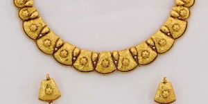 Artificial Necklace Sets