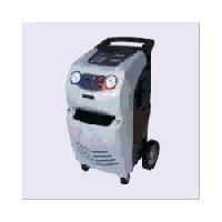 A/C Recycling Equipment   (ME - 360 For  Cars & LCVs)